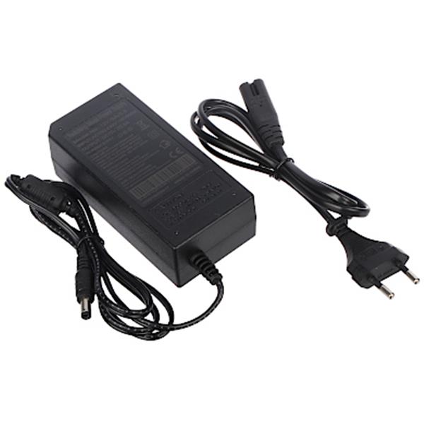 NAPAJALNI ADAPTER 12V/5A/5.5*P50